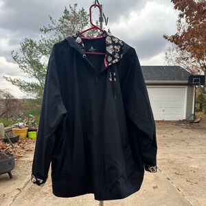 Disney Parks Black Mickey Mouse RainJacket Loose fitWashes well Black/cream/red